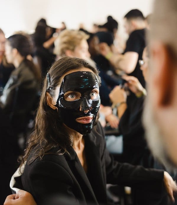 BLACK DIAMOND FACE MASK