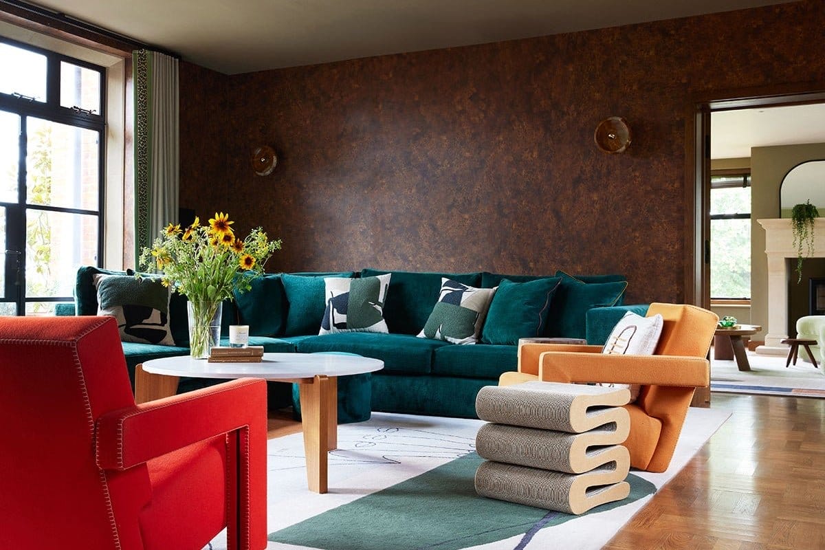 Brigitta Spinocchia Freund Combined Mid-Century Classics and Warm Wood Tones to Create an Inviting Home in the English Countryside