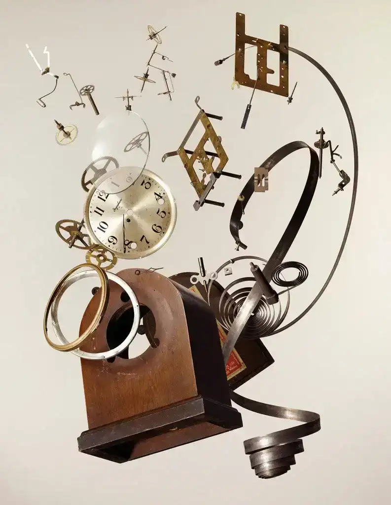 Image of Apart Wind-Up Clock