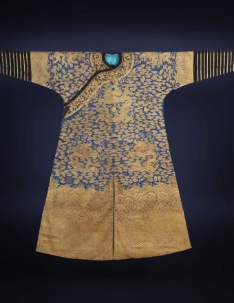 A Chinese Imperial Robe Found in a Cardboard Box Could Fetch \\$60,000 at Auction