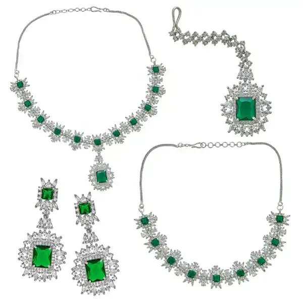 Image of Eesha Queen Necklace Set in Emerald
