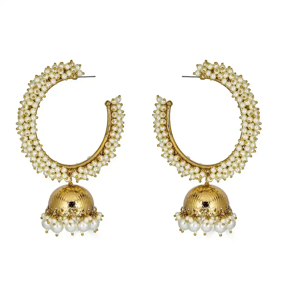 Image of Kalnisha Earrings in Pearl