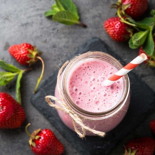 Simple Dairy-Free Strawberry Smoothie