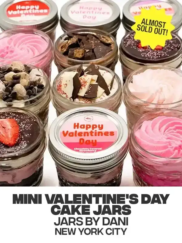 Mini Valentine's Day Cake Jars