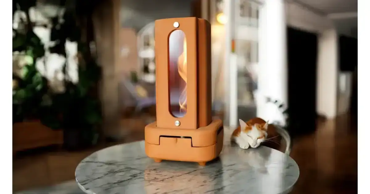 Tornado: Heat and perfume with a spinning flame