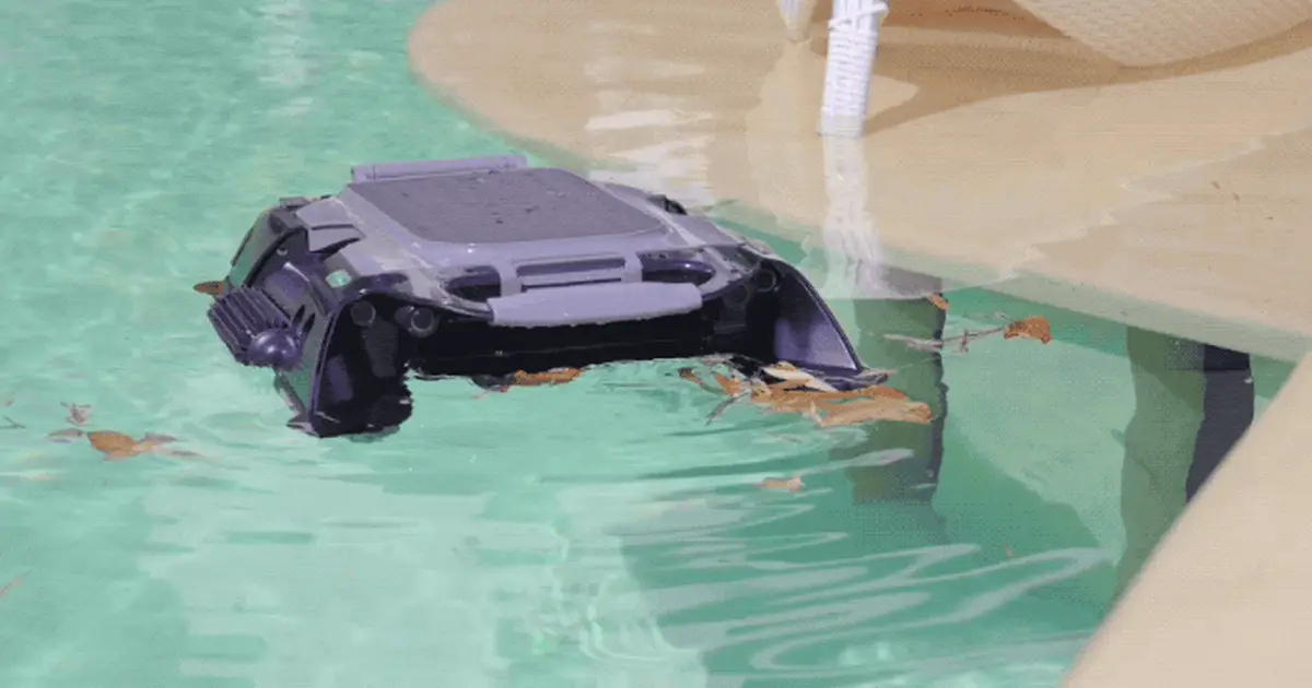 Hippo bot: World's First Pool Skimmer with Waterline Cleaning
