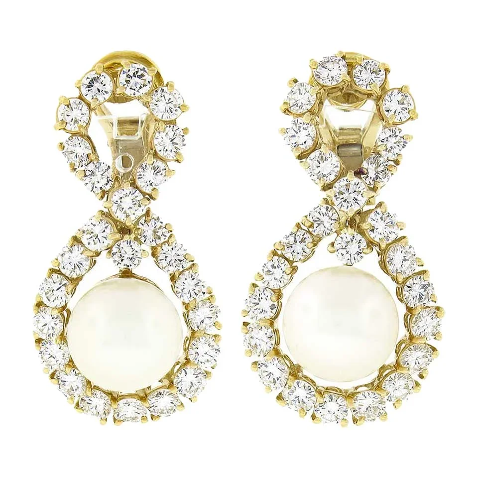 Vintage 18K Gold 9.5 ctw Prong Round Diamond Pearl Infinity Figure 8 Drop Earrings