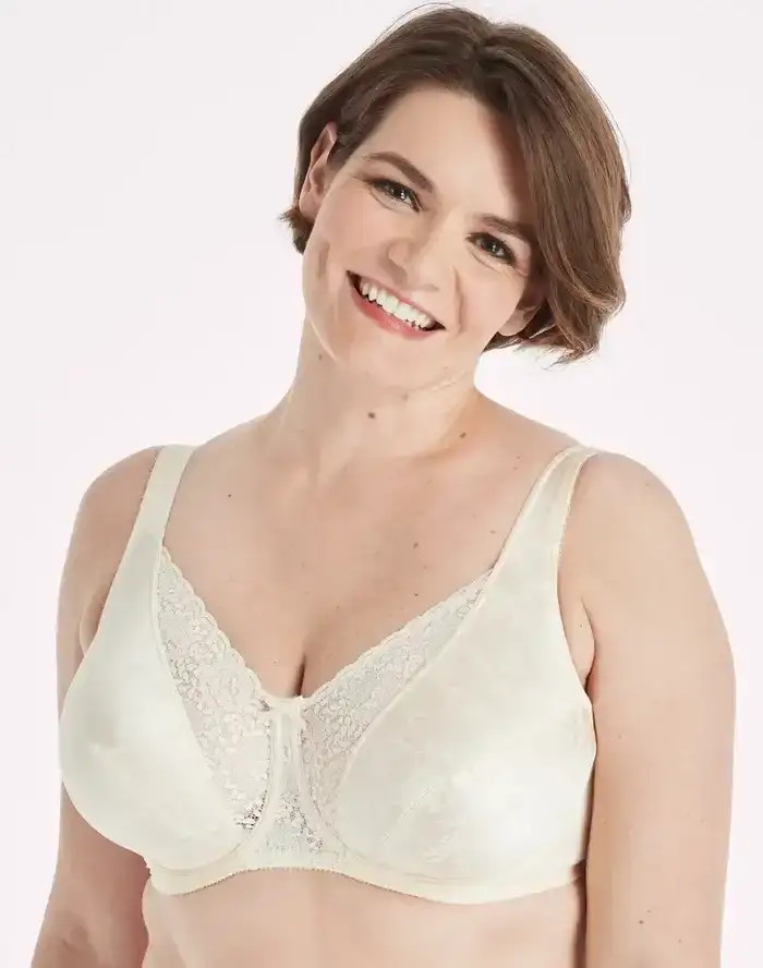 Playtex Secrets Full-Figure, Full-Coverage Underwire Bra With Beautiful Lift