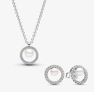 Pearl & Halo Jewelry Set