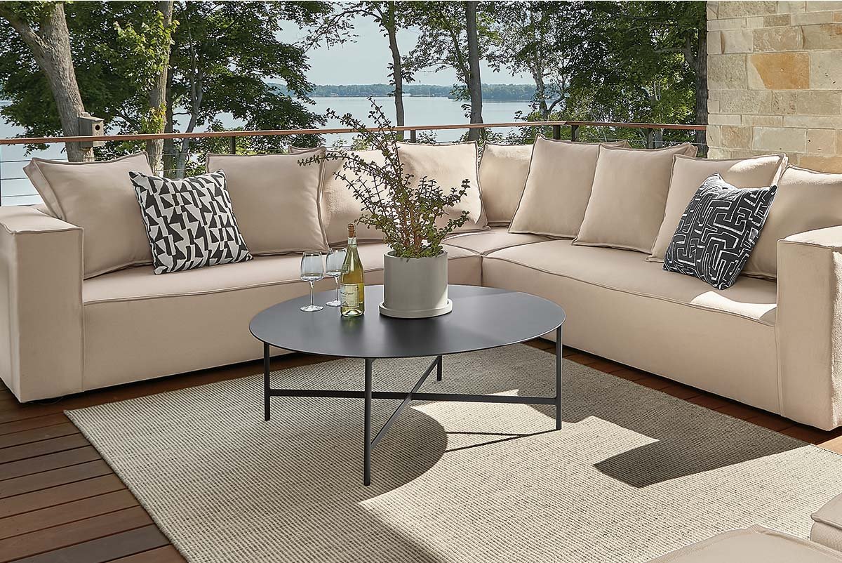 Oasis outdoor sectional sofa