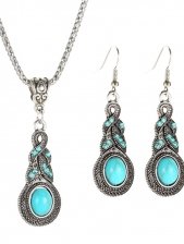 Tribal Design Turquoise Metal Detail Earrings and Necklace