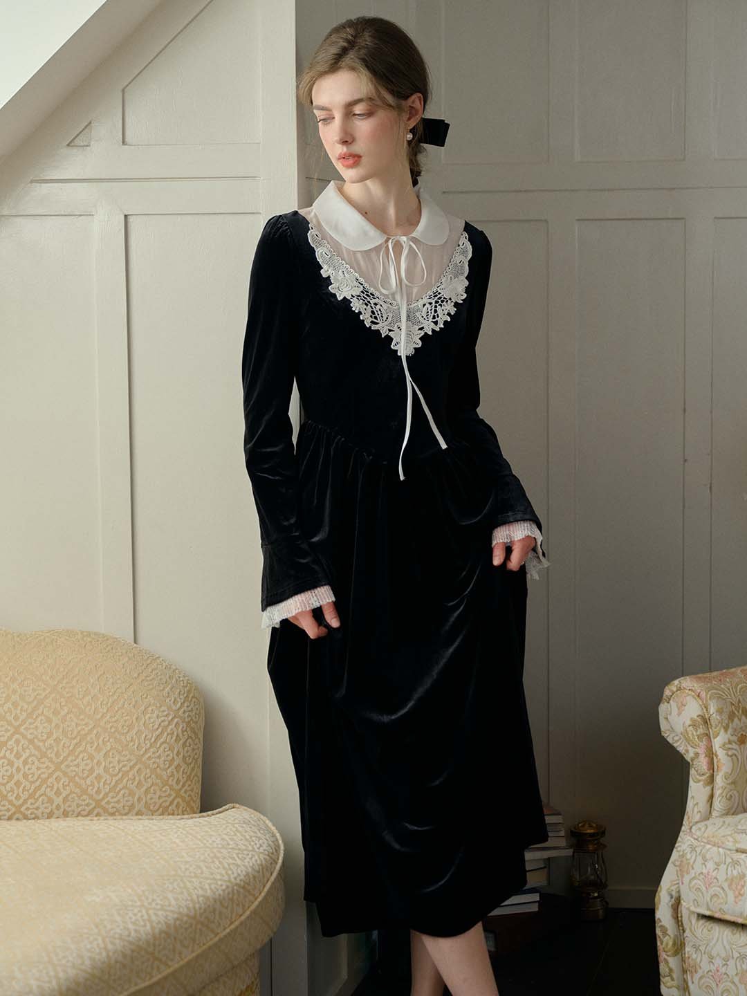 Cora Contrast Lace Flounce Sleeve Velvet Dress-Black