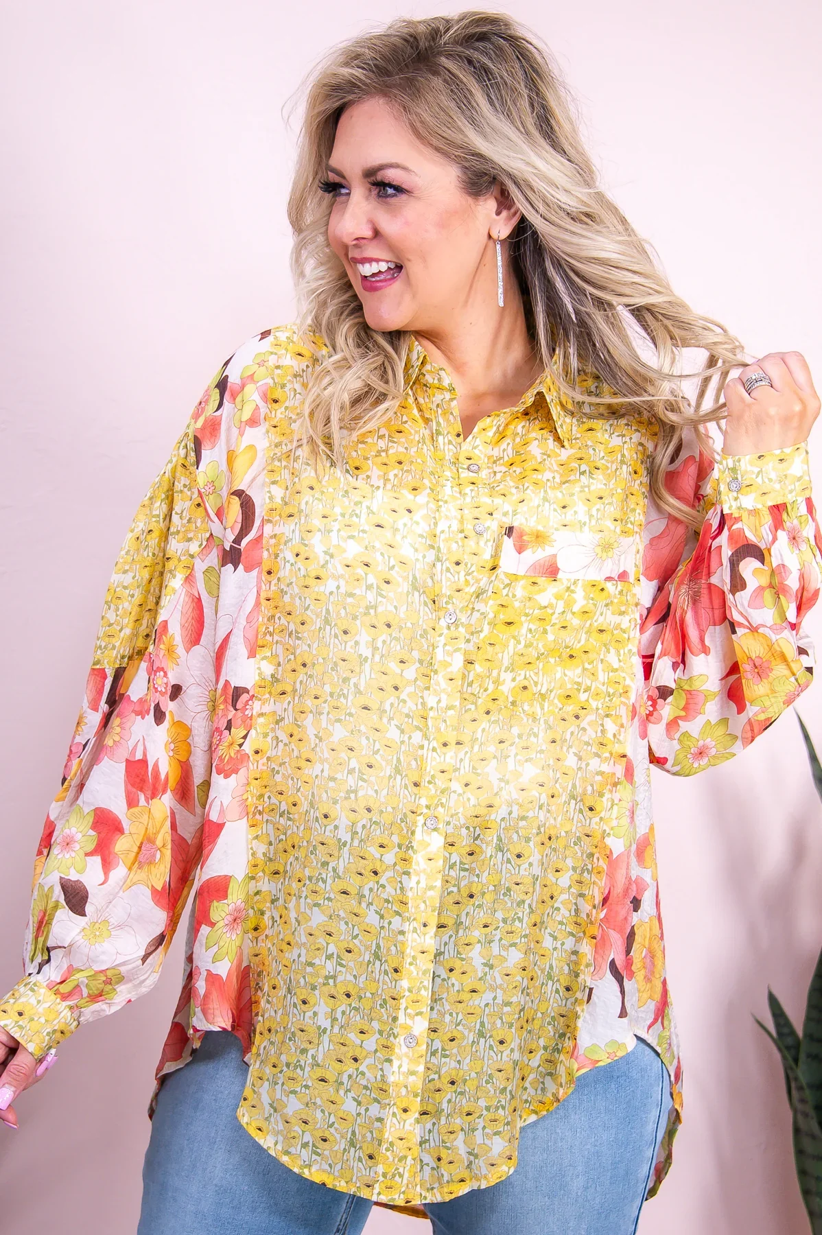 Image of Vacay Awaits Yellow/Multi Color/Pattern High-Low Tunic - T9351YE