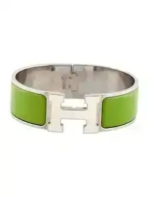 Clic Clac H Enamel Turnlock Cuff Bracelet