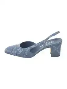 2022 Interlocking CC Logo Slingback Pumps