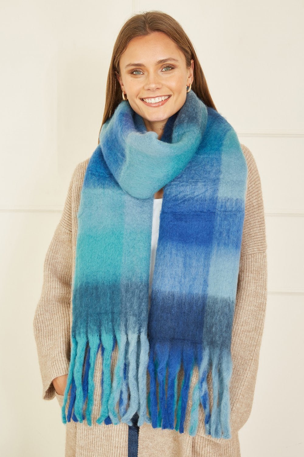 Image of Yumi Blue Check Soft Scarf