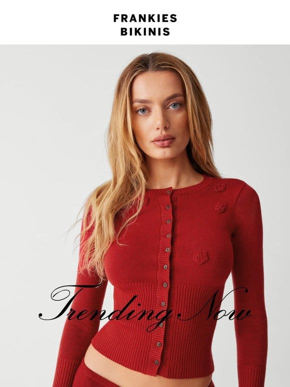 TRENDING – Red Velvet Knits